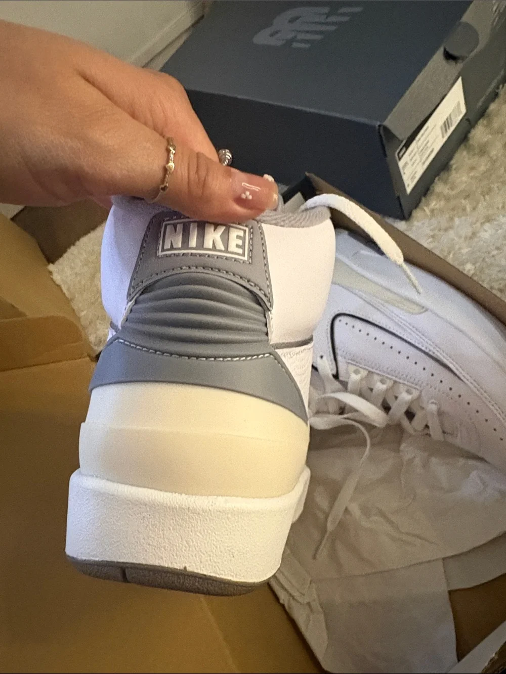 Men's Jordan 2s White sneakers